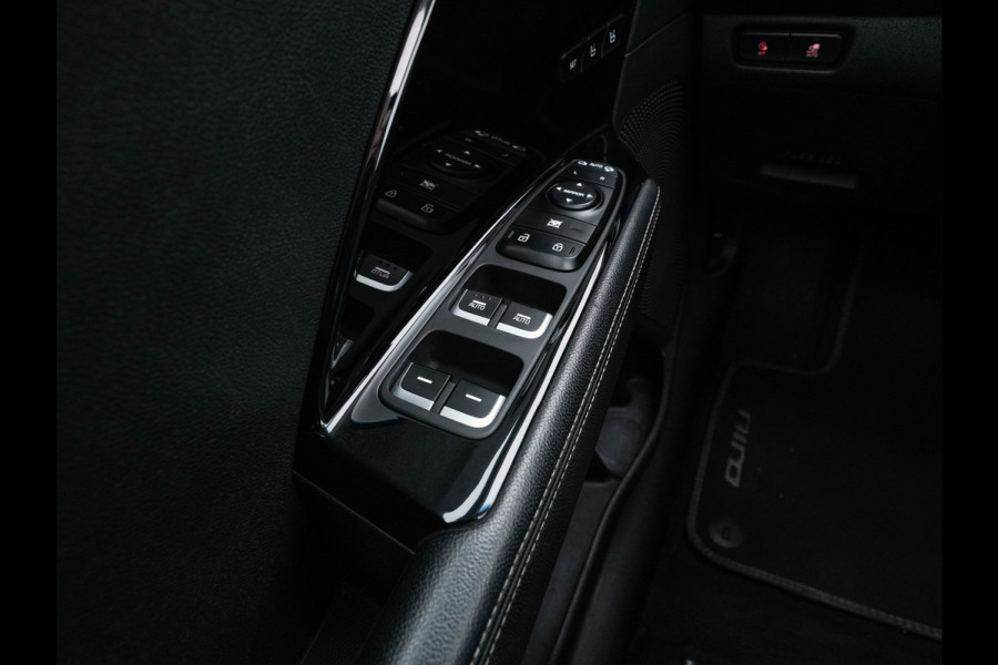 Kia e-Niro ExecutiveLine 64 kWh [ 3-Fase ] {SOH-100%} (INCL-BTW) Aut. *PANO | LUXURY-LEATHER | JBL-AUDIO | FULL-LED | NAVI-FULLMAP | DAB | ADAPTIVE-CRUISE | CAMERA | MEMORY-PACK | LANE-ASSIST | CCS-FASTLOADER | KEYLESS | DIGI-COCKPIT | 17"ALU*