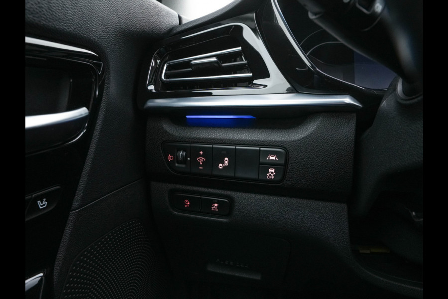 Kia e-Niro ExecutiveLine 64 kWh [ 3-Fase ] {SOH-100%} (INCL-BTW) Aut. *PANO | LUXURY-LEATHER | JBL-AUDIO | FULL-LED | NAVI-FULLMAP | DAB | ADAPTIVE-CRUISE | CAMERA | MEMORY-PACK | LANE-ASSIST | CCS-FASTLOADER | KEYLESS | DIGI-COCKPIT | 17"ALU*