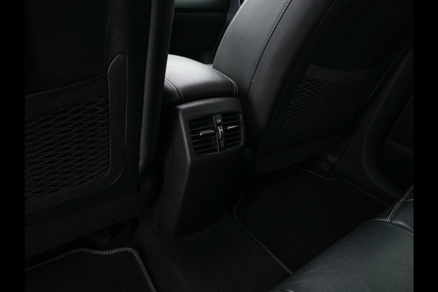 Kia e-Niro ExecutiveLine 64 kWh [ 3-Fase ] {SOH-100%} (INCL-BTW) Aut. *PANO | LUXURY-LEATHER | JBL-AUDIO | FULL-LED | NAVI-FULLMAP | DAB | ADAPTIVE-CRUISE | CAMERA | MEMORY-PACK | LANE-ASSIST | CCS-FASTLOADER | KEYLESS | DIGI-COCKPIT | 17"ALU*