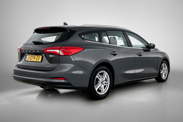 Ford FOCUS Wagon 1.0 EcoBoost Hybrid Edition Business (NAVIGATIE, CARPLAY, CAMERA, PARKEERSENSOREN, 1e EIGENAAR, GOED ONDERHOUDEN)