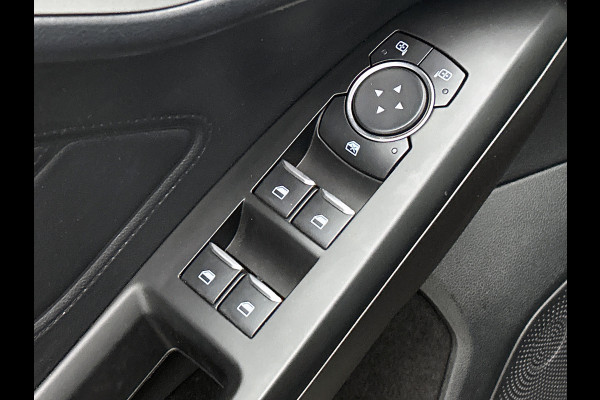 Ford FOCUS Wagon 1.0 EcoBoost Hybrid Edition Business (NAVIGATIE, CARPLAY, CAMERA, PARKEERSENSOREN, 1e EIGENAAR, GOED ONDERHOUDEN)