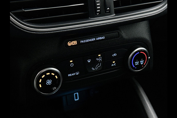 Ford FOCUS Wagon 1.0 EcoBoost Hybrid Edition Business (NAVIGATIE, CARPLAY, CAMERA, PARKEERSENSOREN, 1e EIGENAAR, GOED ONDERHOUDEN)