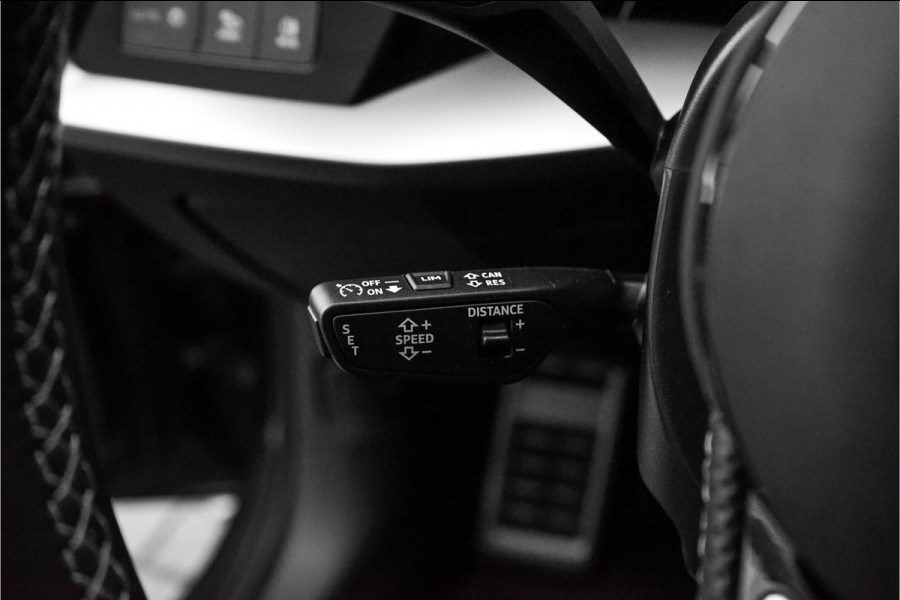 Audi A3 Sportback 30 TFSI S Edition Pano ACC Zwart Optiek Trekhaak