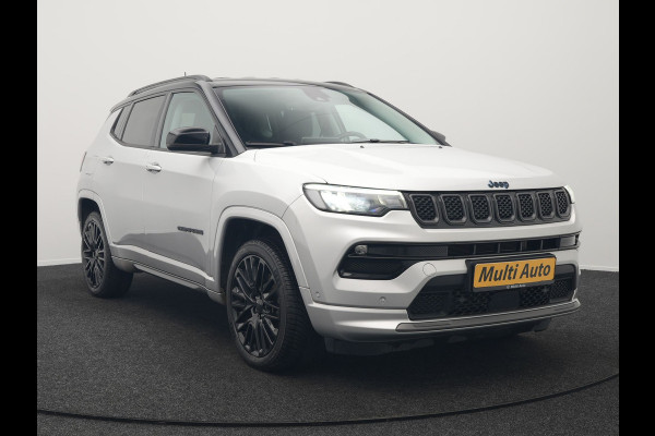 Jeep Compass 4xe 240 Electric S Plug In Hybrid 240pk PHEV | Adaptive Cruise | Camera | Lederen Sportstoelen Verwarmd | Apple Carplay | Stuur Verwarmd | Virtual | Keyless | Navigatie | DAB |