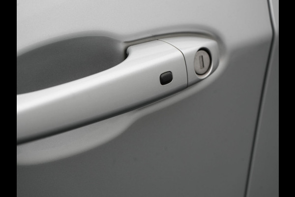 Jeep Compass 4xe 240 Electric S Plug In Hybrid 240pk PHEV | Adaptive Cruise | Camera | Lederen Sportstoelen Verwarmd | Apple Carplay | Stuur Verwarmd | Virtual | Keyless | Navigatie | DAB |