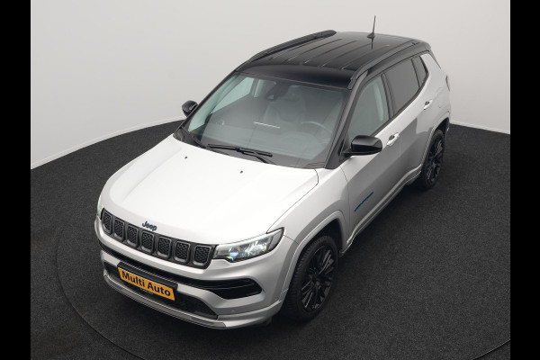 Jeep Compass 4xe 240 Electric S Plug In Hybrid 240pk PHEV | Adaptive Cruise | Camera | Lederen Sportstoelen Verwarmd | Apple Carplay | Stuur Verwarmd | Virtual | Keyless | Navigatie | DAB |