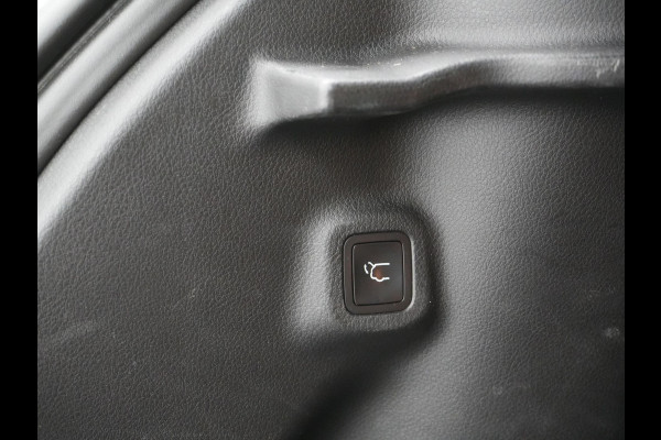 Jeep Compass 4xe 240 Electric S Plug In Hybrid 240pk PHEV | Adaptive Cruise | Camera | Lederen Sportstoelen Verwarmd | Apple Carplay | Stuur Verwarmd | Virtual | Keyless | Navigatie | DAB |