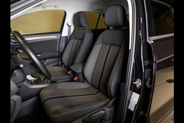 Volkswagen T-Roc 1.0 TSI Style Business / 110pk / Achteruitrij camera / Virtual cockpit /