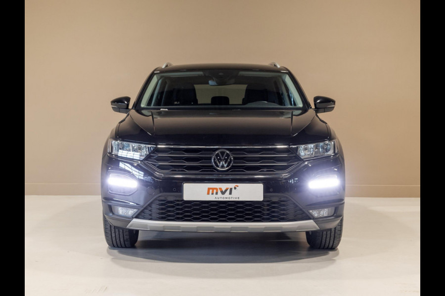 Volkswagen T-Roc 1.0 TSI Style Business / 110pk / Achteruitrij camera / Virtual cockpit /