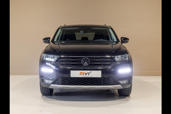 Volkswagen T-Roc 1.0 TSI Style Business / 110pk / Achteruitrij camera / Virtual cockpit /