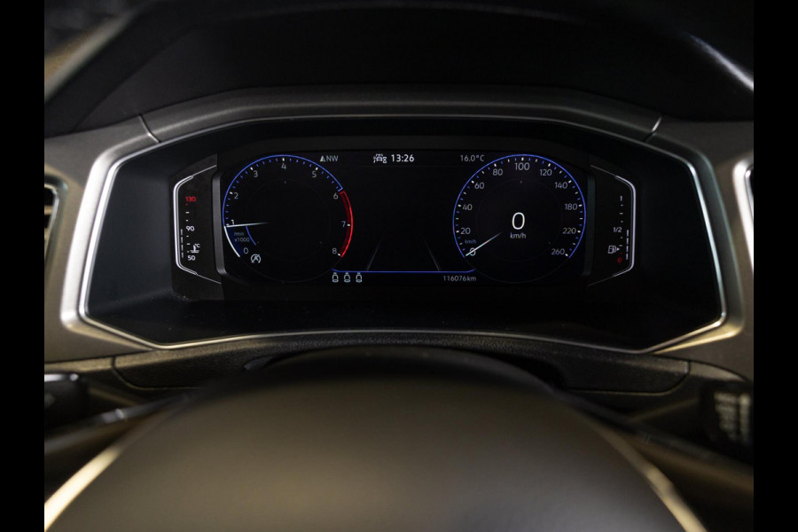 Volkswagen T-Roc 1.0 TSI Style Business / 110pk / Achteruitrij camera / Virtual cockpit /