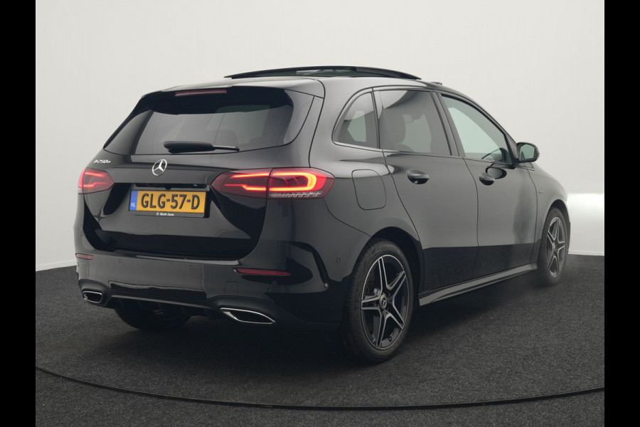 Mercedes-Benz B-Klasse 250 e AMG Limited 218pk PHEV | Panodak | Camera | Night Pakket | Alcantara Sportstoelen Verwarmd | Apple Carplay | Widescreen Cockpit | Navigatie | Lane Assist | Virtual | DAB |