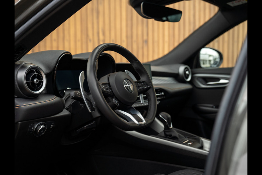 Alfa Romeo Tonale 1.3T PHEV 280pk Ti Edizione Prins | Pano-dak | 360 camera | Performance Pack | Winterpack | LED-Matrix