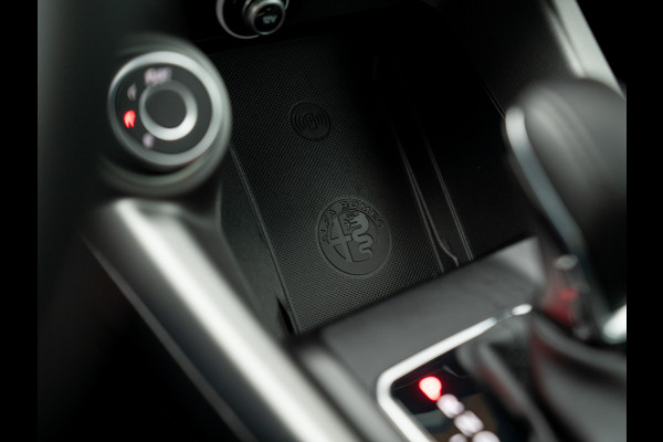 Alfa Romeo Tonale 1.3T PHEV 280pk Ti Edizione Prins | Pano-dak | 360 camera | Performance Pack | Winterpack | LED-Matrix