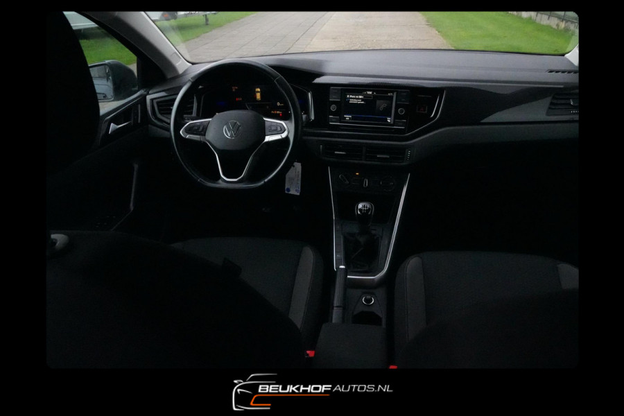 Volkswagen Polo 1.0 TSI Life Carplay Navi Airco Adapt Cruise