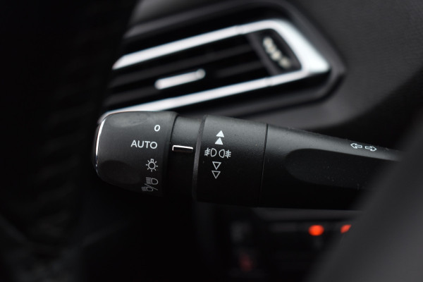 Peugeot 308 SW 110PK PureTech Blue ACTIVE CAMERA/NAVI/VIRTUAL