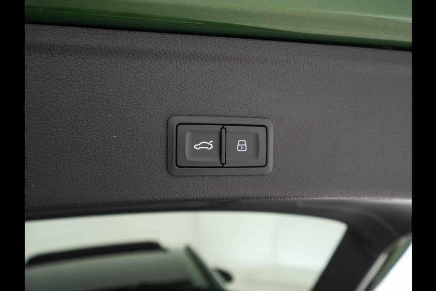 Audi RS4 2.9 TFSI quattro *MILLTEK | KERAMIK | APPLE-CARPLAY | PPF | ABT | B&O | 360-CAMERA | PANO | CARBON-PACK | HUD | SONOMA-GREEN | DEALER-AUTO*