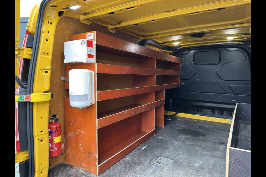 Ford Transit Custom 2.0 TDCI / L2H1 / 1e EIG. / ZEER NETJES / 2.800 KG TREKKEN / CRUISE / TREKHAAK / AIRCO / STOELVERW.