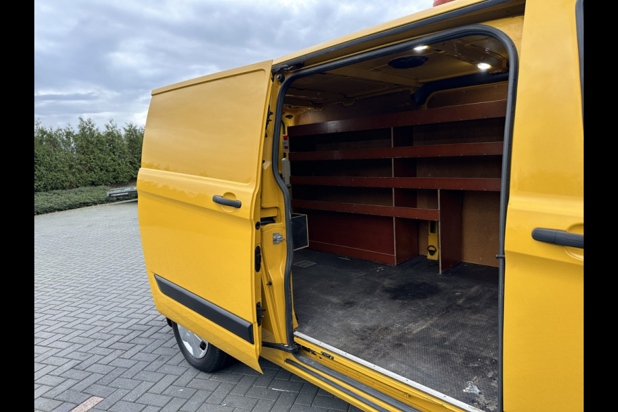 Ford Transit Custom 2.0 TDCI / L2H1 / 1e EIG. / ZEER NETJES / 2.800 KG TREKKEN / CRUISE / TREKHAAK / AIRCO / STOELVERW.