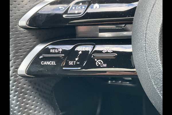 Mercedes-Benz C-Klasse Estate 180 AMG Line Trekhaak Pano Burmester Memory HUD Leer Verw+Ventilatie BOMVOL!