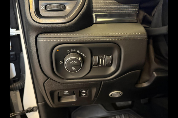 Dodge Ram 1500 5.7 V8 4x4 Crew Cab Limited |WEINIG KM |VOL OPTIES |1e EIGENAAR !