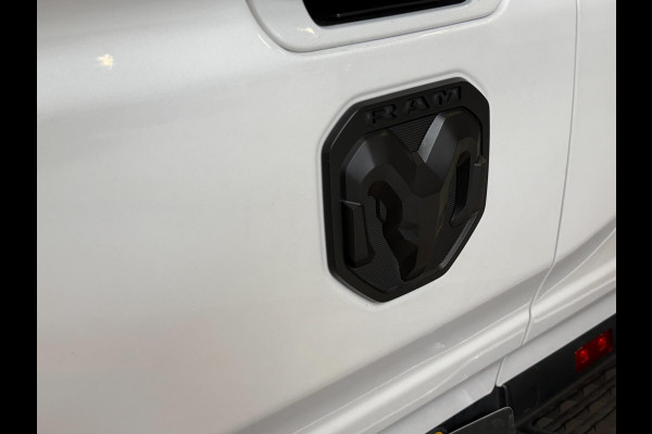 Dodge Ram 1500 5.7 V8 4x4 Crew Cab Limited |WEINIG KM |VOL OPTIES |1e EIGENAAR !