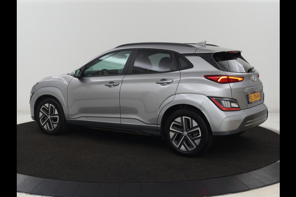 Hyundai Kona EV Fashion 64 kWh | Stoelverwarming | Head-Up | Camera | Carplay | Adaptive cruise | Navigatie | Keyless | Climate control