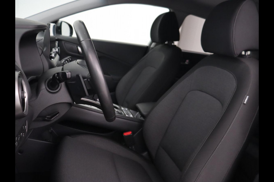 Hyundai Kona EV Fashion 64 kWh | Stoelverwarming | Head-Up | Camera | Carplay | Adaptive cruise | Navigatie | Keyless | Climate control