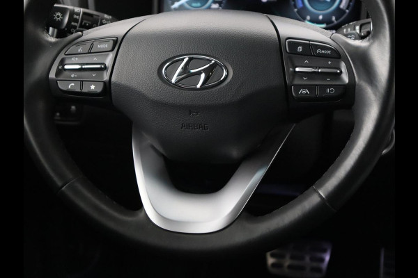 Hyundai Kona EV Fashion 64 kWh | Stoelverwarming | Head-Up | Camera | Carplay | Adaptive cruise | Navigatie | Keyless | Climate control