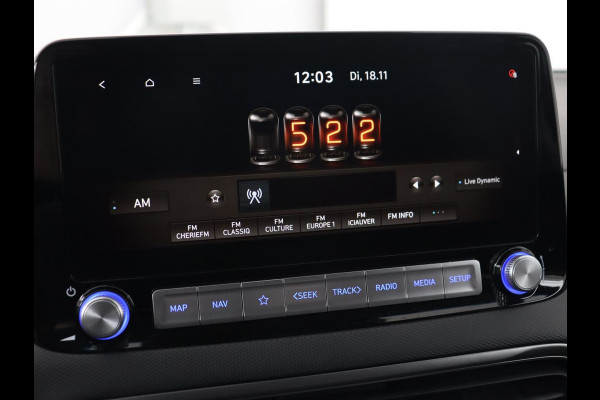 Hyundai Kona EV Fashion 64 kWh | Stoelverwarming | Head-Up | Camera | Carplay | Adaptive cruise | Navigatie | Keyless | Climate control