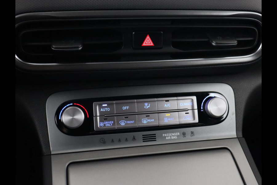 Hyundai Kona EV Fashion 64 kWh | Stoelverwarming | Head-Up | Camera | Carplay | Adaptive cruise | Navigatie | Keyless | Climate control