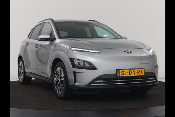 Hyundai Kona EV Fashion 64 kWh | Stoelverwarming | Head-Up | Camera | Carplay | Adaptive cruise | Navigatie | Keyless | Climate control