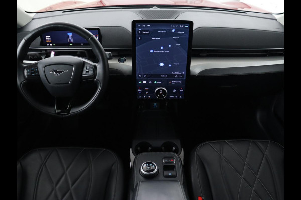 Ford Mustang Mach-E RWD 75 kWh | Leder | Stoelverwarming | 360 Camera | B&O Sound | Adaptive cruise | Carplay | Keyless | Navigatie | Stuurverwarming | Full LED | 20'' lichtmetalen velgen