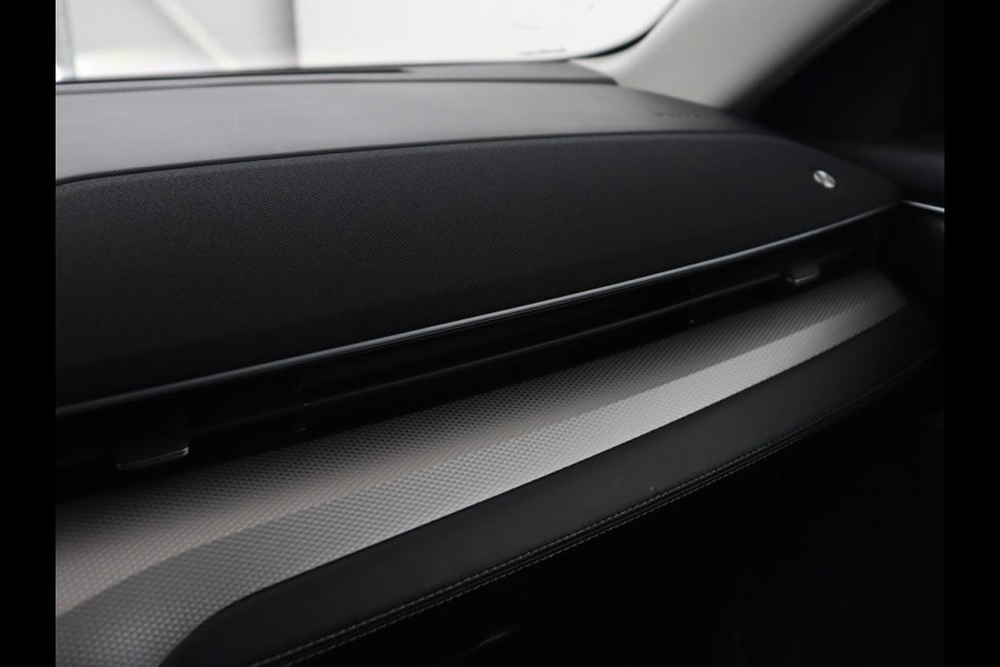 Ford Mustang Mach-E RWD 75 kWh | Leder | Stoelverwarming | 360 Camera | B&O Sound | Adaptive cruise | Carplay | Keyless | Navigatie | Stuurverwarming | Full LED | 20'' lichtmetalen velgen