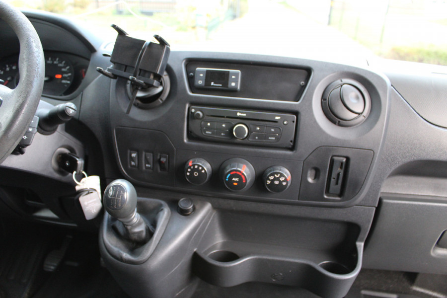 Renault Master T35 2.3 dCi 130PK Euro6 L2H2 ✓ airco ✓ navigatie ✓ imperiaal ✓ trekhaak