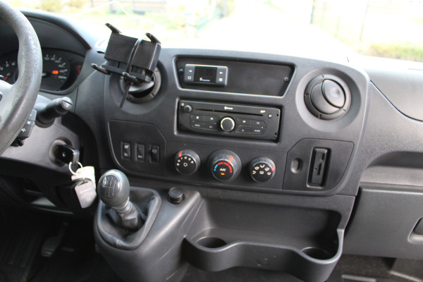 Renault Master T35 2.3 dCi 130PK Euro6 L2H2 ✓ airco ✓ navigatie ✓ imperiaal ✓ trekhaak