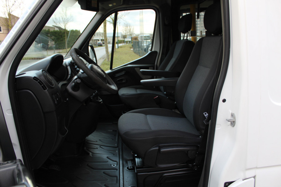 Renault Master T35 2.3 dCi 130PK Euro6 L2H2 ✓ airco ✓ navigatie ✓ imperiaal ✓ trekhaak