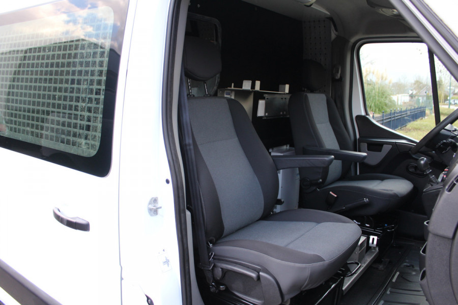 Renault Master T35 2.3 dCi 130PK Euro6 L2H2 ✓ airco ✓ navigatie ✓ imperiaal ✓ trekhaak