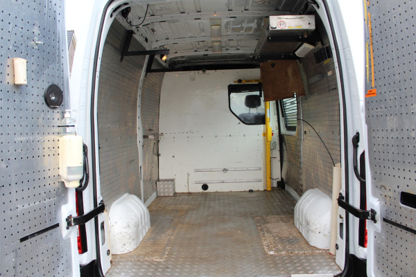 Renault Master T35 2.3 dCi 130PK Euro6 L2H2 ✓ airco ✓ navigatie ✓ imperiaal ✓ trekhaak