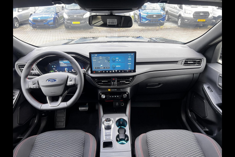 Ford Kuga 2.5 PHEV ST-Line 243 pk | Wegklapbare trekhaak | 2.100 kg trekgewicht! | Winterpakket