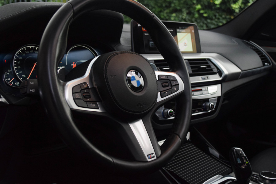 BMW X3 M40i xDrive High Executive / M Sport/ Virtual Cockpit/ Top View/ Trekhaak/ Panoramadak / 266kW (361PK)