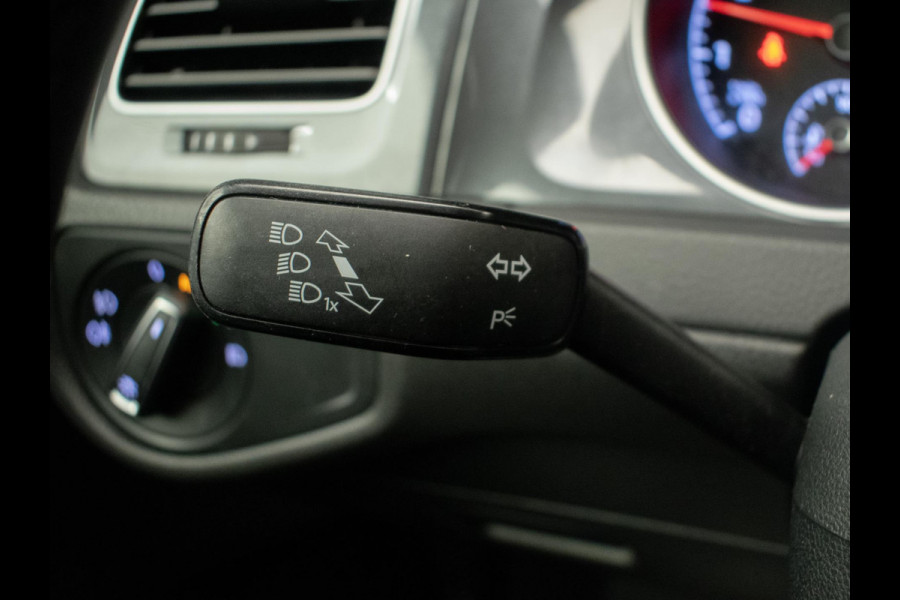 Volkswagen Golf 1.0 TSI Sport (APPLE CARPLAY,NAVI,CAMERA,SPORTSTOELEN,LED,CRUISE,CLIMATE,DAB,LM VELGEN,NETTE STAAT)