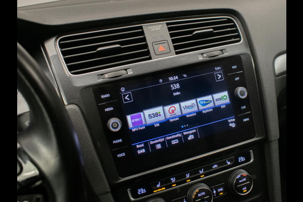 Volkswagen Golf 1.0 TSI Sport (APPLE CARPLAY,NAVI,CAMERA,SPORTSTOELEN,LED,CRUISE,CLIMATE,DAB,LM VELGEN,NETTE STAAT)