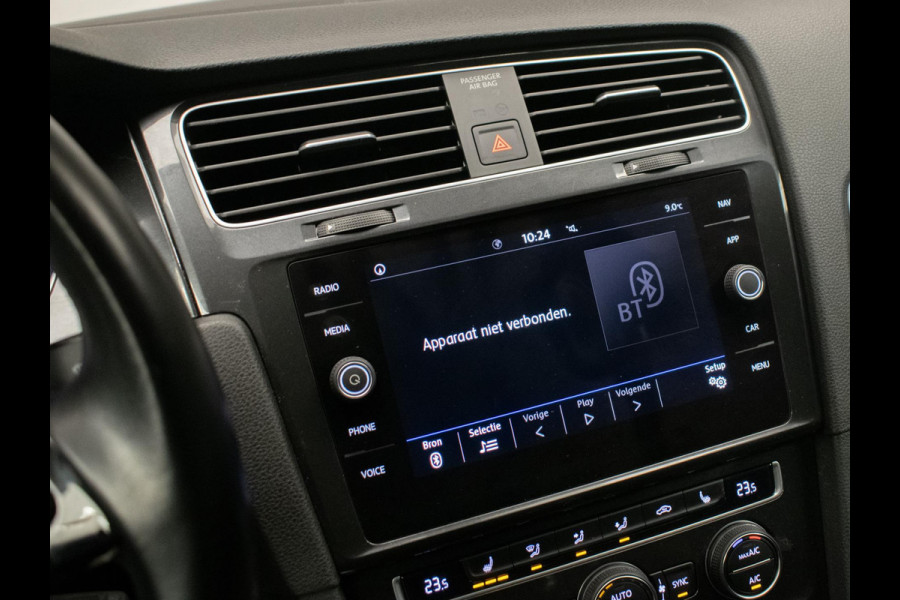 Volkswagen Golf 1.0 TSI Sport (APPLE CARPLAY,NAVI,CAMERA,SPORTSTOELEN,LED,CRUISE,CLIMATE,DAB,LM VELGEN,NETTE STAAT)