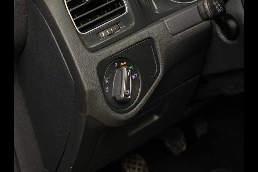 Volkswagen Golf 1.0 TSI Sport (APPLE CARPLAY,NAVI,CAMERA,SPORTSTOELEN,LED,CRUISE,CLIMATE,DAB,LM VELGEN,NETTE STAAT)