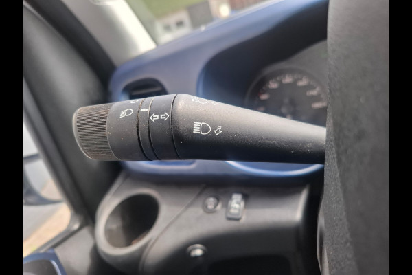 Iveco Daily 3.0I CNG Kraan Laadbak AUT-6 HIAB 3-Persoons Navi Ecc Trekhaak Camera Blue power Alpine 2-Din Infotainment Sys. Bluetooth Opbergkasten Betonplex Vloer Compressed Natural Gas (CNG) EURO-6 375 35S14N Voertuig 1e Eigenaar Euro 6