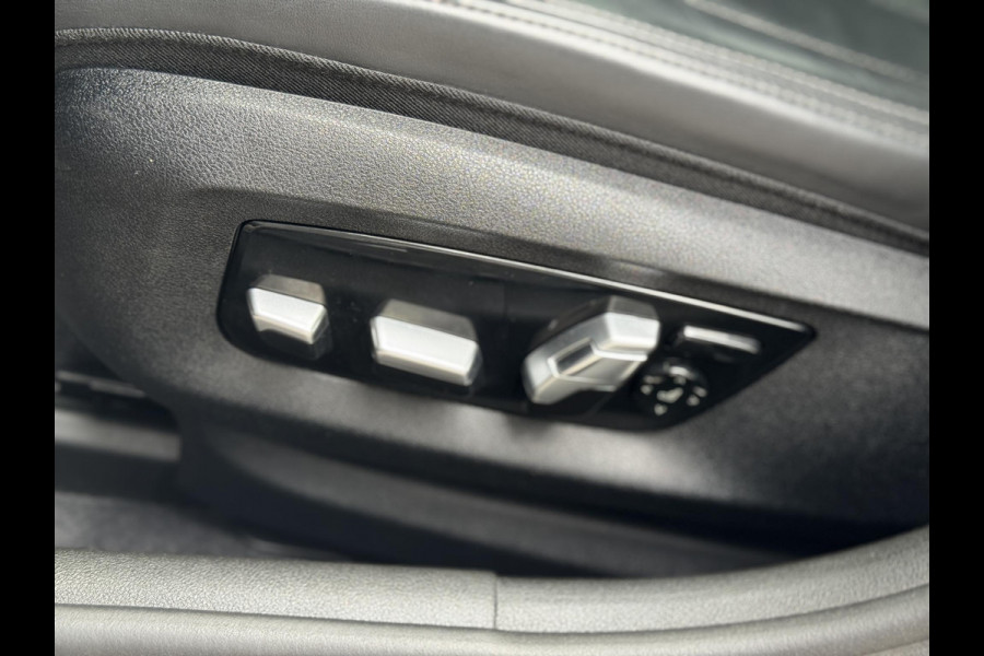 BMW 5 Serie Sedan 530i High Executive M Sport Pakket Automaat / Navigatie Professional / Schuif-/kanteldak / Harman Kardon / Comfortstoelen / Soft Close / Head-Up Display / 20 Inch / Leder / Active Steering