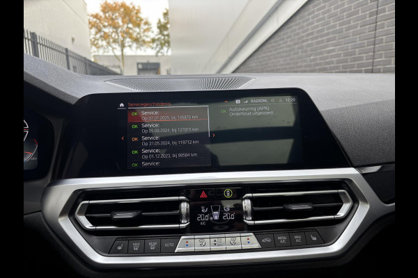BMW 3 Serie Touring 330i xDrive High Executive M Sport Pakket Automaat / Live Cockpit Professional / Panoramadak / Trekhaak / Leder / Apple CarPlay / Harman Kardon / 19 Inch / Shadow Line / Laserlicht / Head-Up Display / M Sportremsysteem / Adaptief M-onderstel