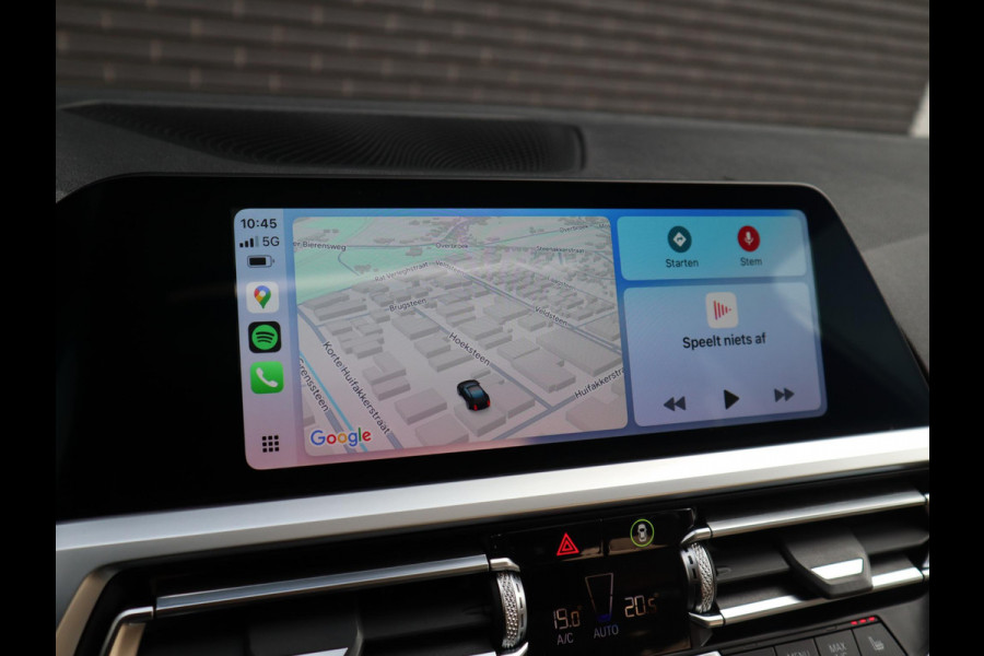 BMW 3 Serie Touring 320i High Executive M Sport Pakket Automaat / Live Cockpit Professional / Panoramadak / Leder / Adaptive Cruise Control / Head-Up Display / Apple CarPlay / 19 Inch / M Sportremsysteem / Shadow Line / LED / Extra Getint Glas / Stoelverwarming