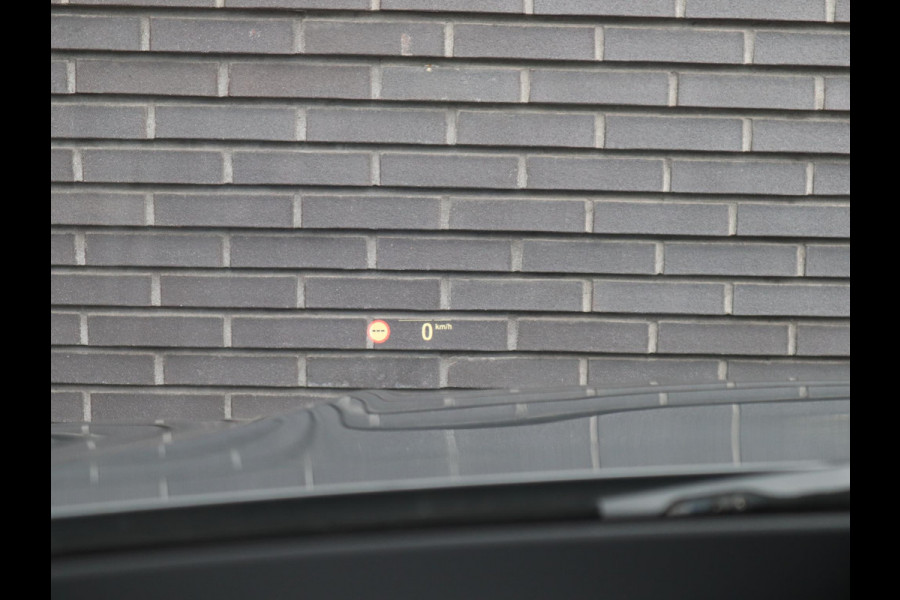 BMW 3 Serie Touring 320i High Executive M Sport Pakket Automaat / Live Cockpit Professional / Panoramadak / Leder / Adaptive Cruise Control / Head-Up Display / Apple CarPlay / 19 Inch / M Sportremsysteem / Shadow Line / LED / Extra Getint Glas / Stoelverwarming